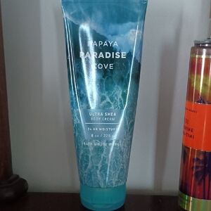 Bath & Body Works Papaya Paradise Cove Ultra Shea Body Cream - Teal